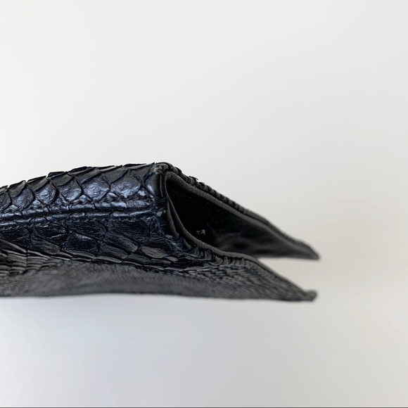 Vintage Snakeskin black leather clutch - Picture 14 of 14